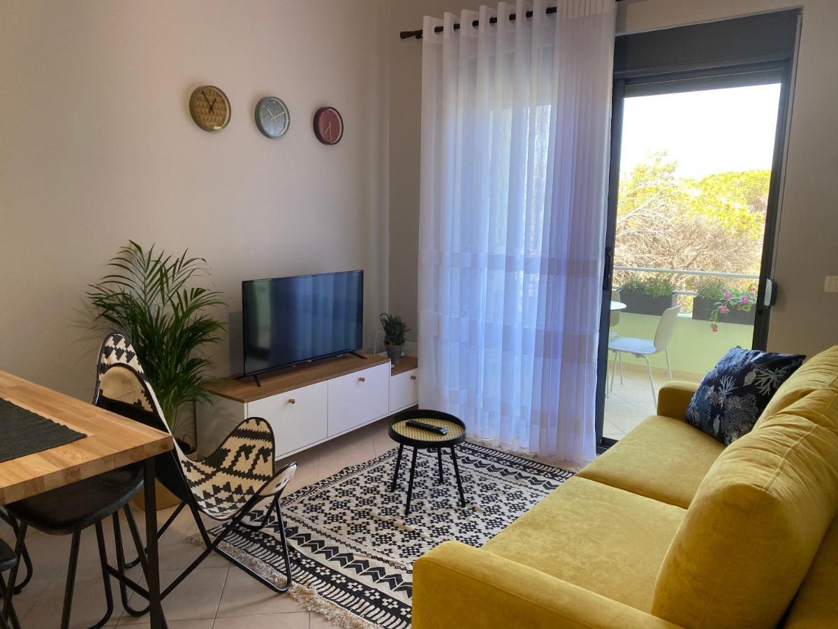 Cheerful 2-Bedroom Apartment In Golem Голем Екстериор снимка